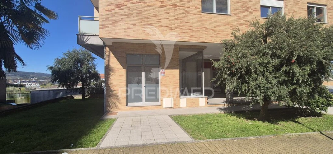 Loja para Venda em Real, Dume e Semelhe Foto 2