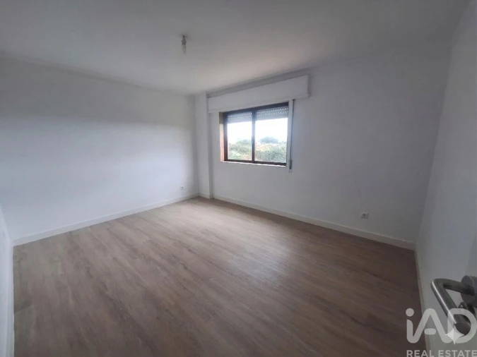 Apartamento T2 para Venda em Rio Tinto Foto 3