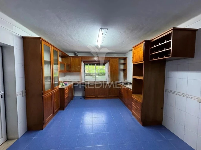 Moradia T3 para Venda em Serpins Foto 11