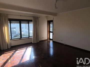 Apartamento T3 para Arrendamento em Paranhos