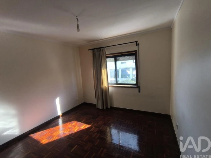 Apartamento T3 para Arrendamento em Paranhos Foto 14