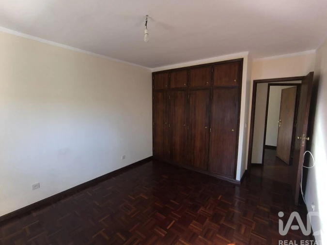 Apartamento T3 para Arrendamento em Paranhos Foto 12