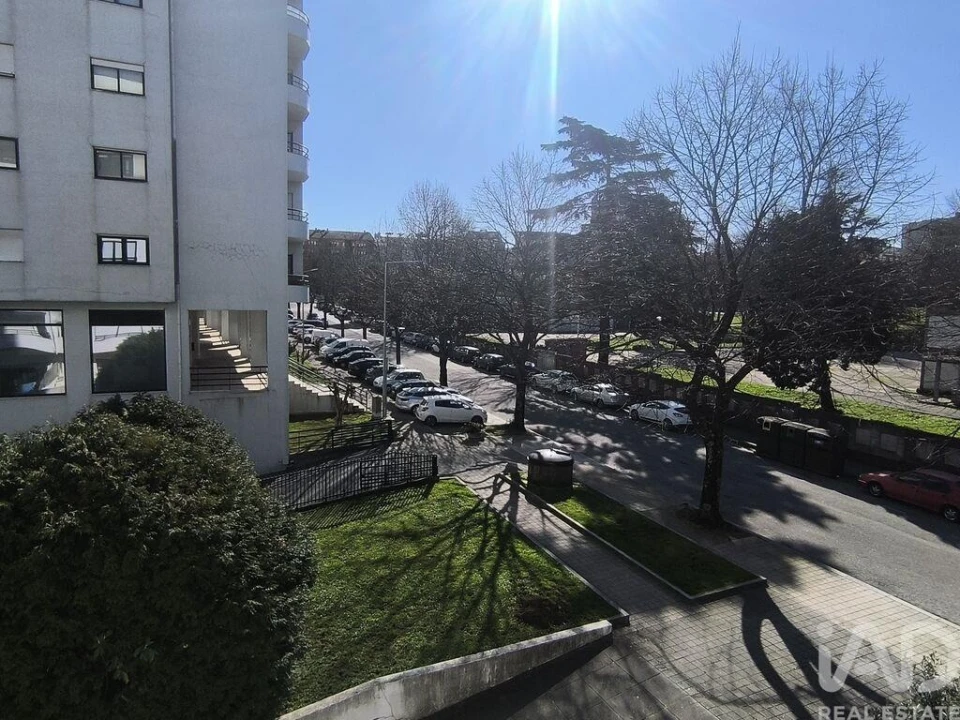 Apartamento T3 para Arrendamento em Paranhos Foto 28