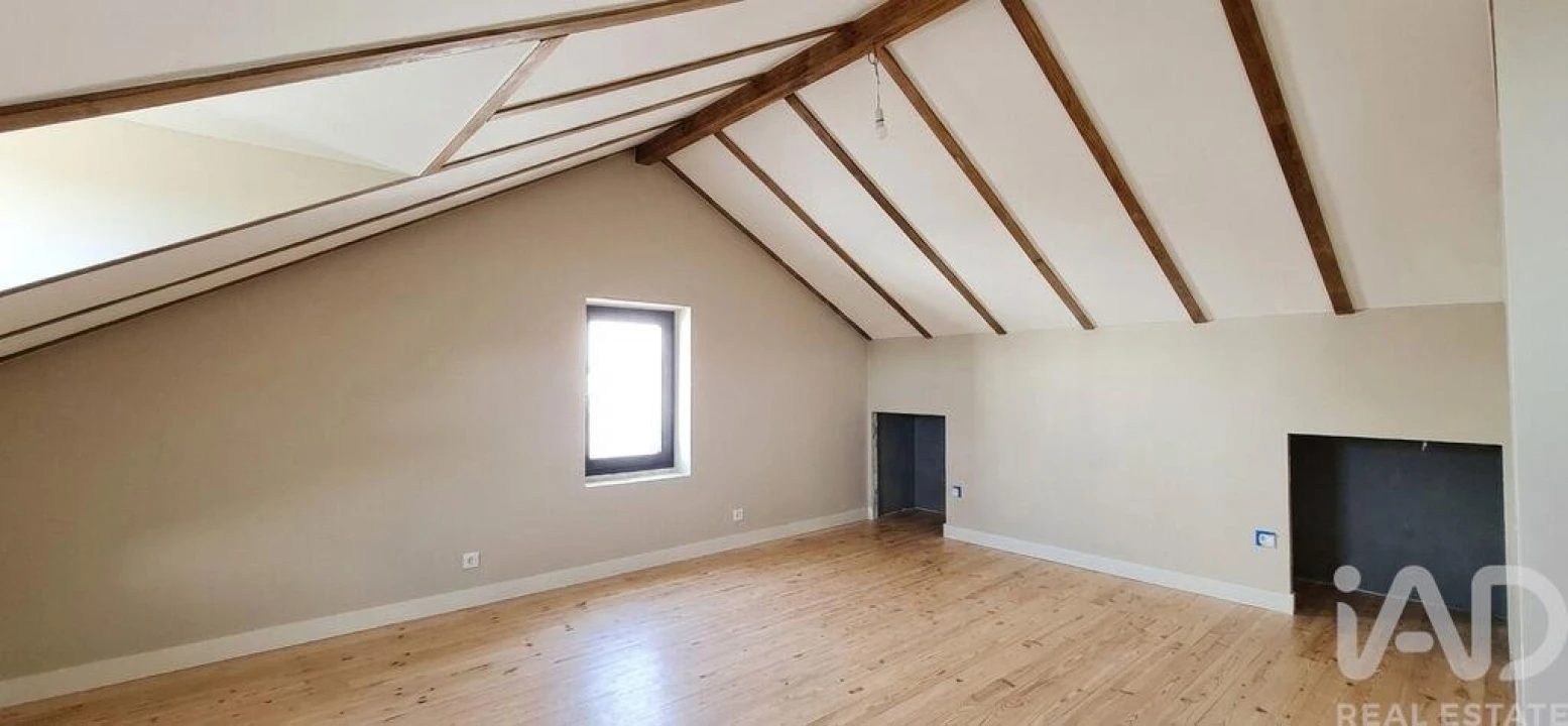 Moradia T3 para Venda em Sangalhos Foto 24