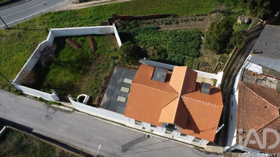 Moradia T3 para Venda em Sangalhos Foto 3