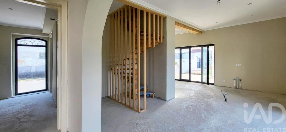 Moradia T3 para Venda em Sangalhos Foto 18