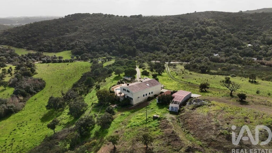 Quinta T4 para Venda em Bensafrim e Barão de São João Foto 28