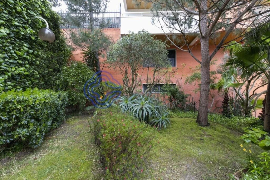 Apartamento T4 para Venda em Algés, Linda-A-Velha e Cruz Quebrada-Dafundo Foto 42