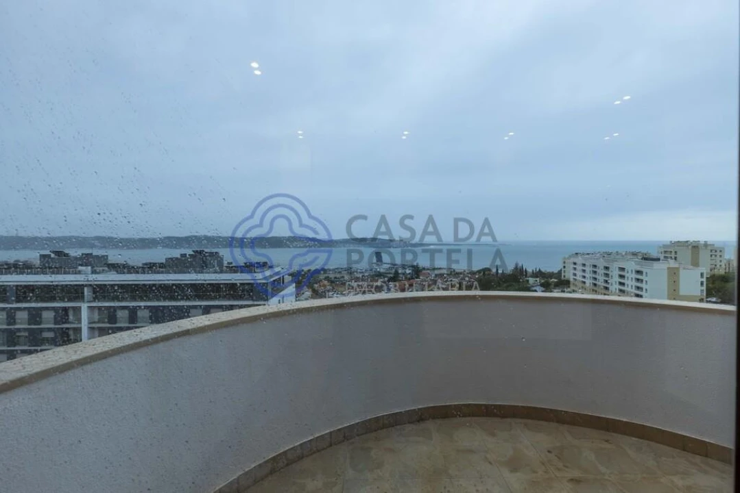 Apartamento T4 para Venda em Algés, Linda-A-Velha e Cruz Quebrada-Dafundo Foto 6