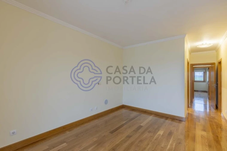 Apartamento T4 para Venda em Algés, Linda-A-Velha e Cruz Quebrada-Dafundo Foto 35