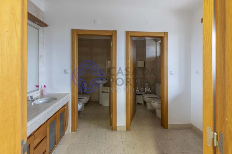 Apartamento T4 para Venda em Algés, Linda-A-Velha e Cruz Quebrada-Dafundo Foto 47