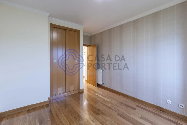 Apartamento T4 para Venda em Algés, Linda-A-Velha e Cruz Quebrada-Dafundo Foto 15