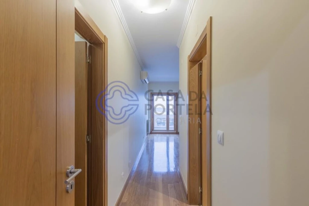 Apartamento T4 para Venda em Algés, Linda-A-Velha e Cruz Quebrada-Dafundo Foto 28