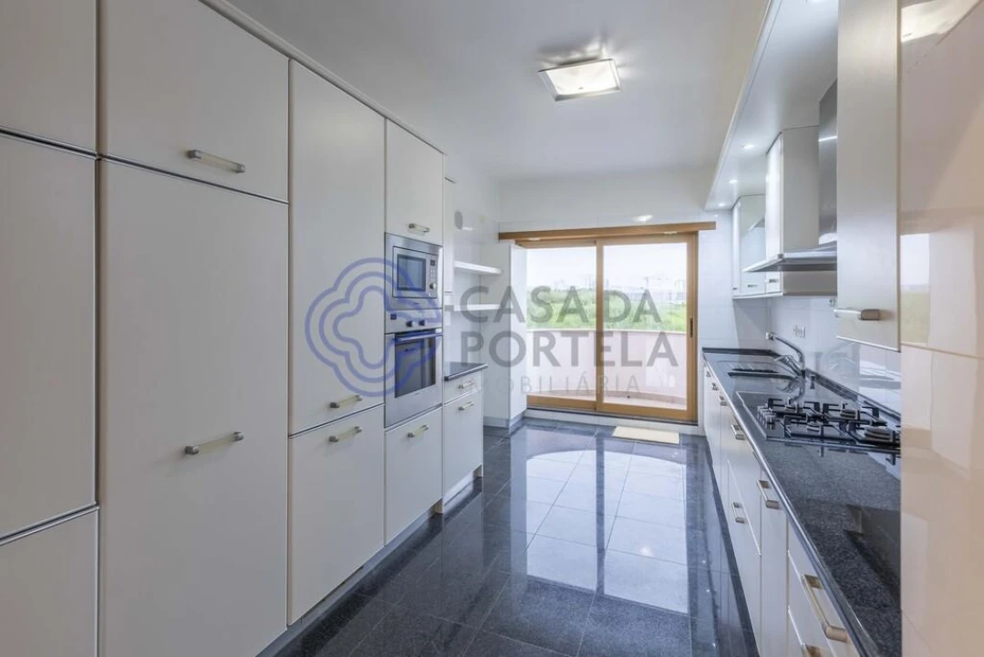 Apartamento T4 para Venda em Algés, Linda-A-Velha e Cruz Quebrada-Dafundo Foto 16