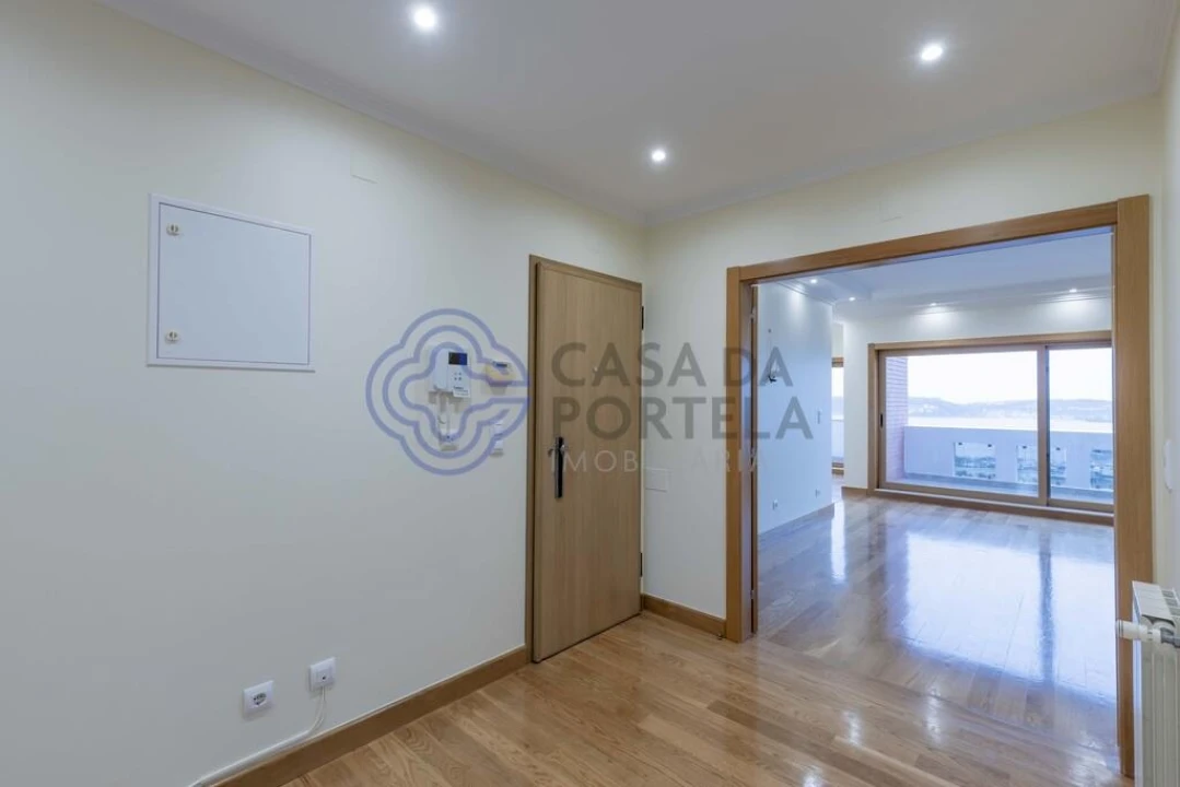 Apartamento T4 para Venda em Algés, Linda-A-Velha e Cruz Quebrada-Dafundo Foto 10