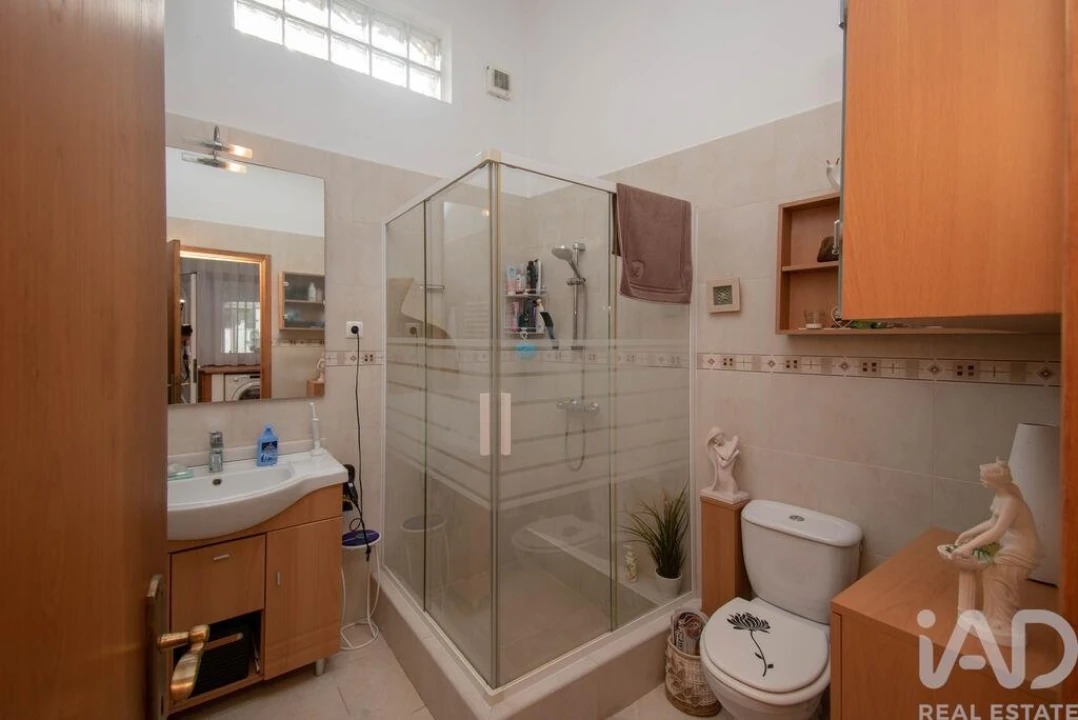 Moradia T3 para Venda em Vieira de Leiria Foto 24