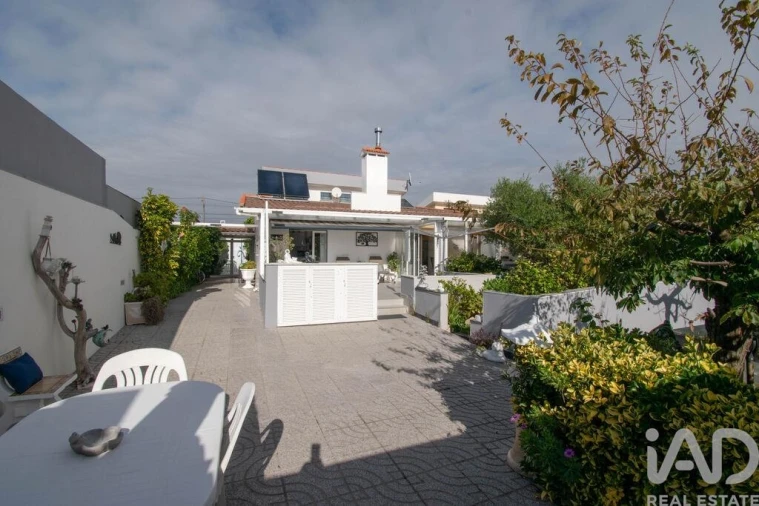 Moradia T3 para Venda em Vieira de Leiria Foto 31