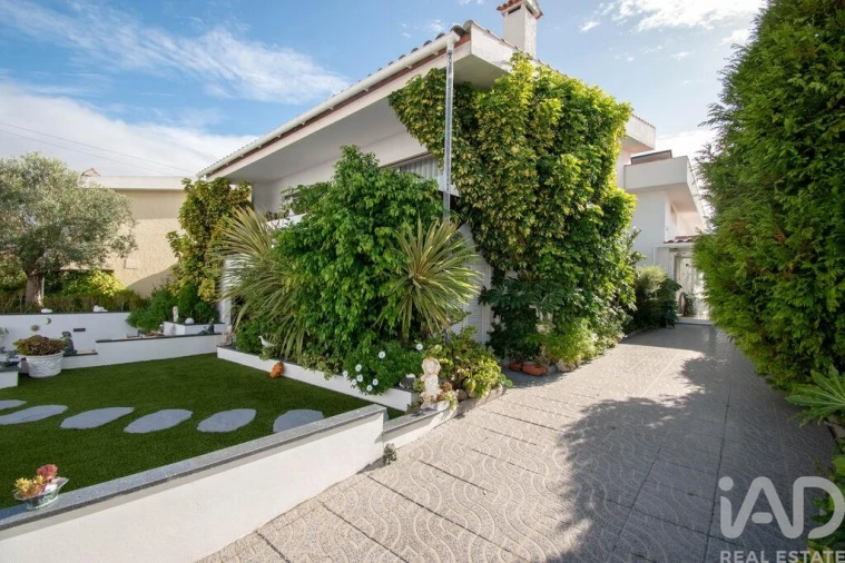 Moradia T3 para Venda em Vieira de Leiria Foto 34