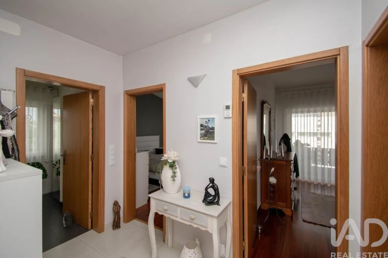 Moradia T3 para Venda em Vieira de Leiria Foto 9