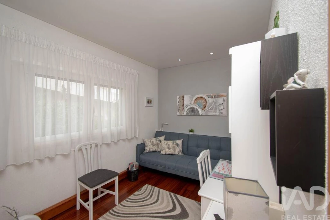 Moradia T3 para Venda em Vieira de Leiria Foto 10