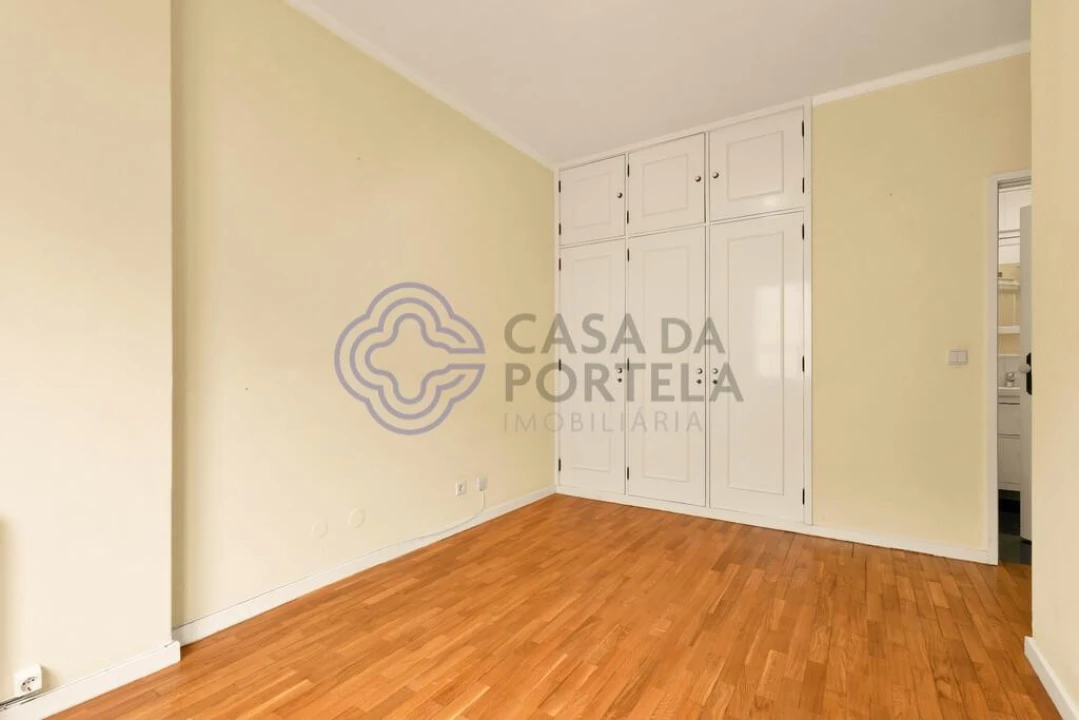 Apartamento T3 para Venda em Aldoar, Foz do Douro e Nevogilde Foto 11