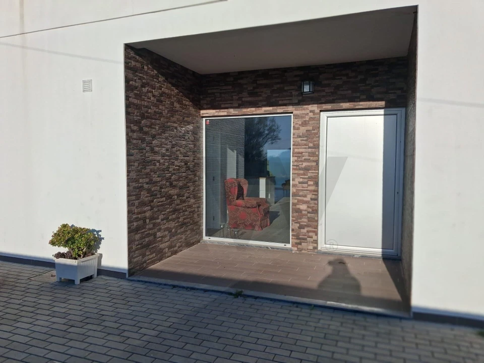 Moradia T3 para Venda em Abitureiras Foto 24