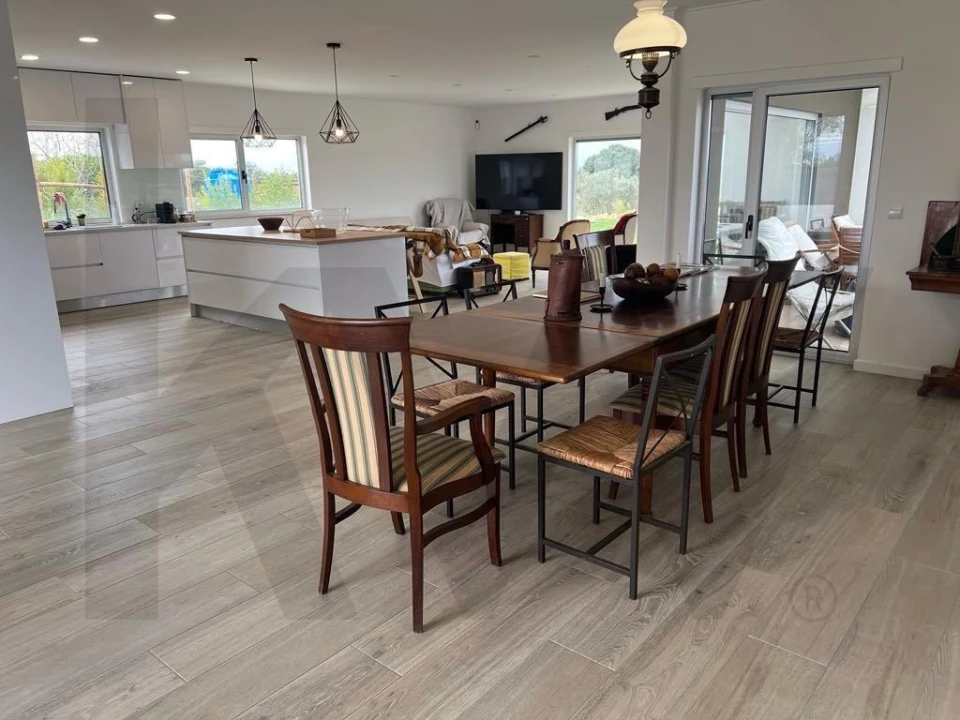 Moradia T3 para Venda em Abitureiras Foto 8