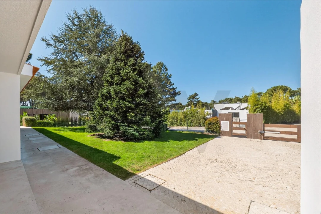 Moradia T4 para Venda em Charneca de Caparica e Sobreda Foto 34