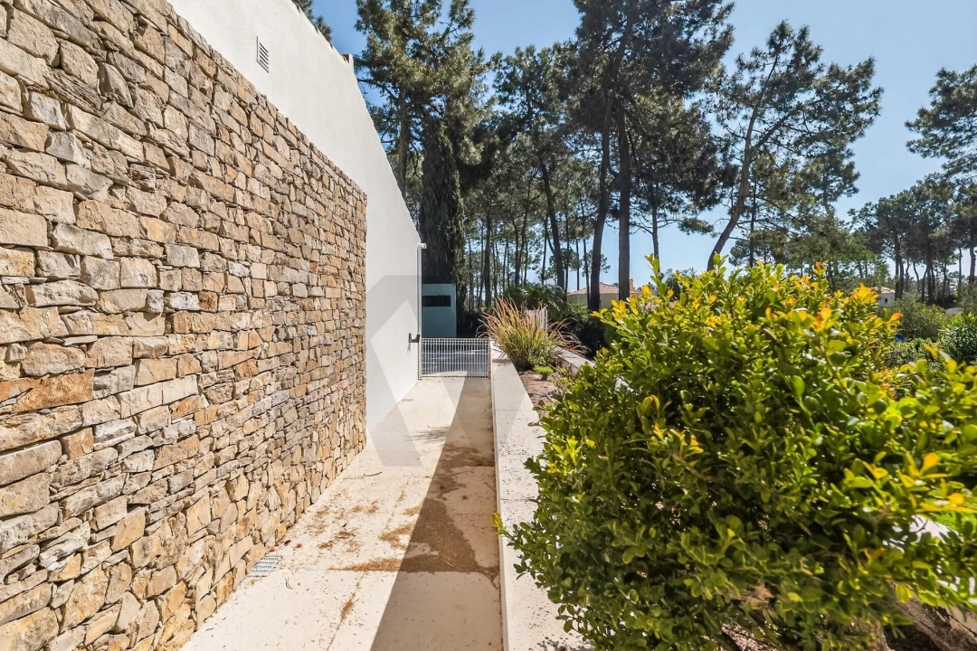 Moradia T4 para Venda em Charneca de Caparica e Sobreda Foto 36