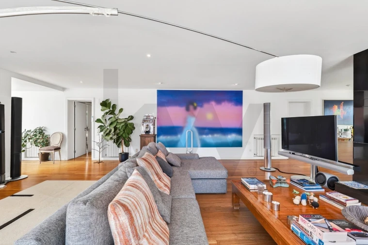 Moradia T4 para Venda em Charneca de Caparica e Sobreda Foto 7