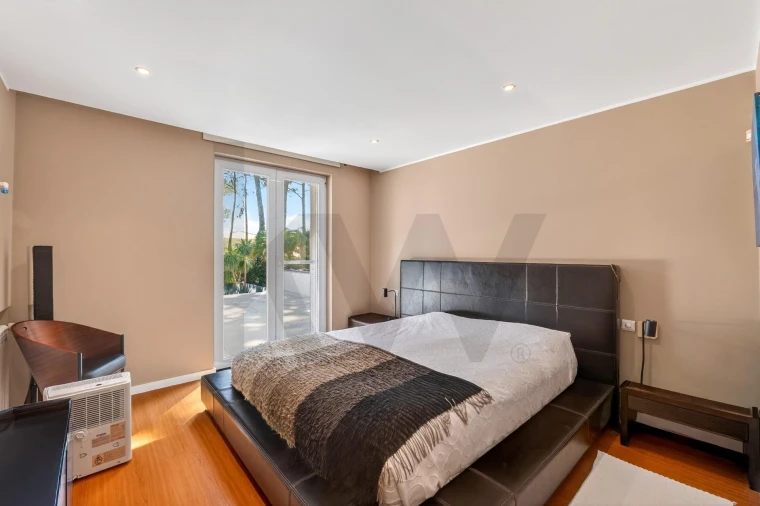 Moradia T4 para Venda em Charneca de Caparica e Sobreda Foto 25