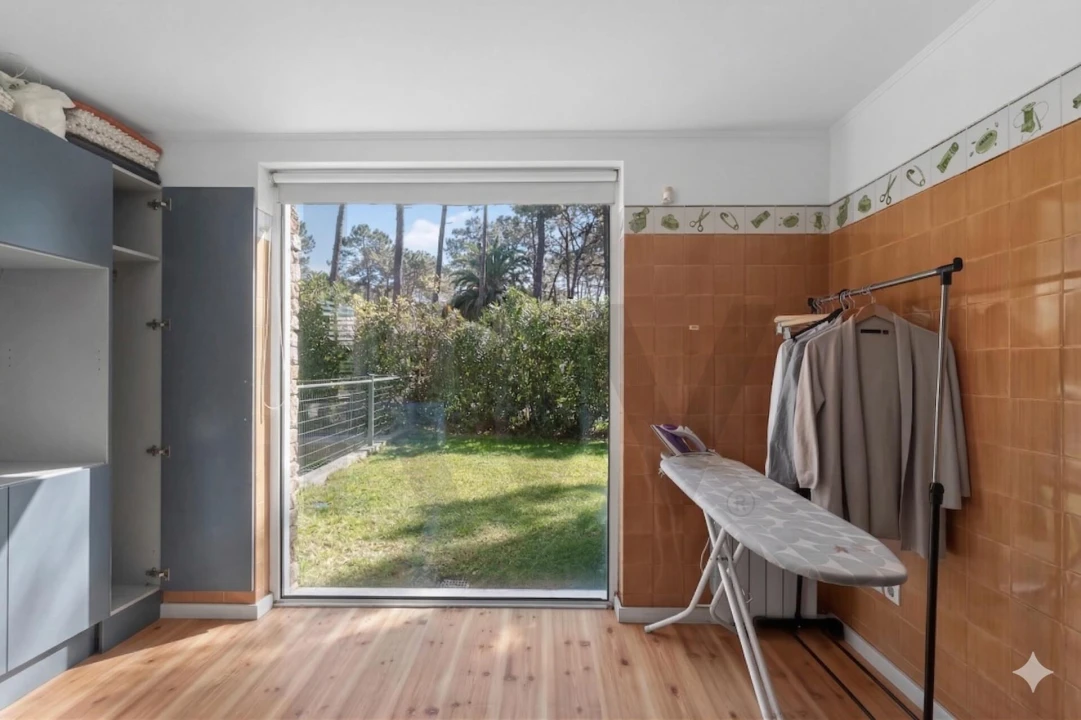 Moradia T4 para Venda em Charneca de Caparica e Sobreda Foto 20