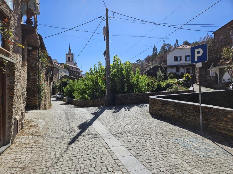 Moradia T3 para Venda em Sobral de São Miguel Foto 36