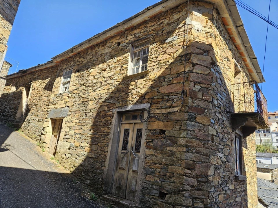 Moradia T3 para Venda em Sobral de São Miguel Foto 2