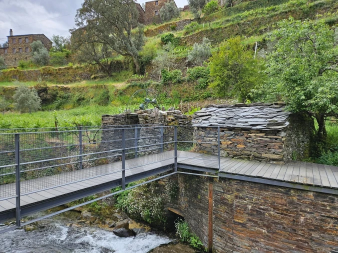 Moradia T3 para Venda em Sobral de São Miguel Foto 46