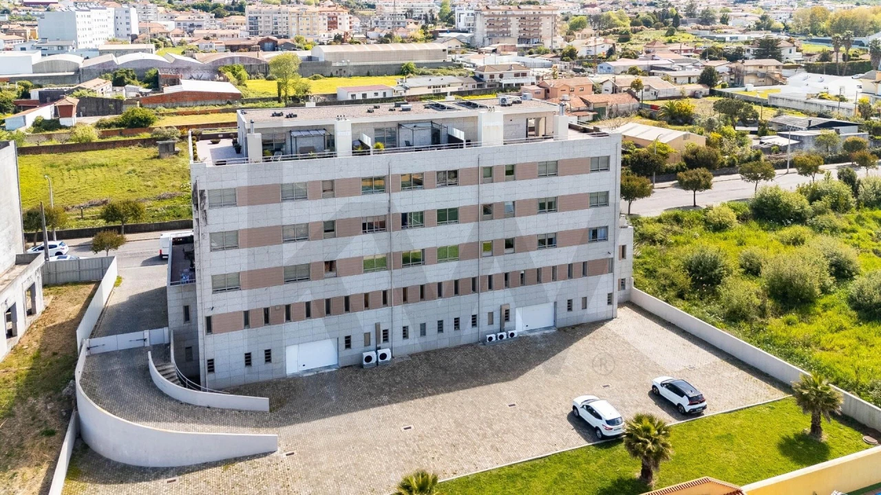 Apartamento T3 para Venda em Esmoriz Foto 25