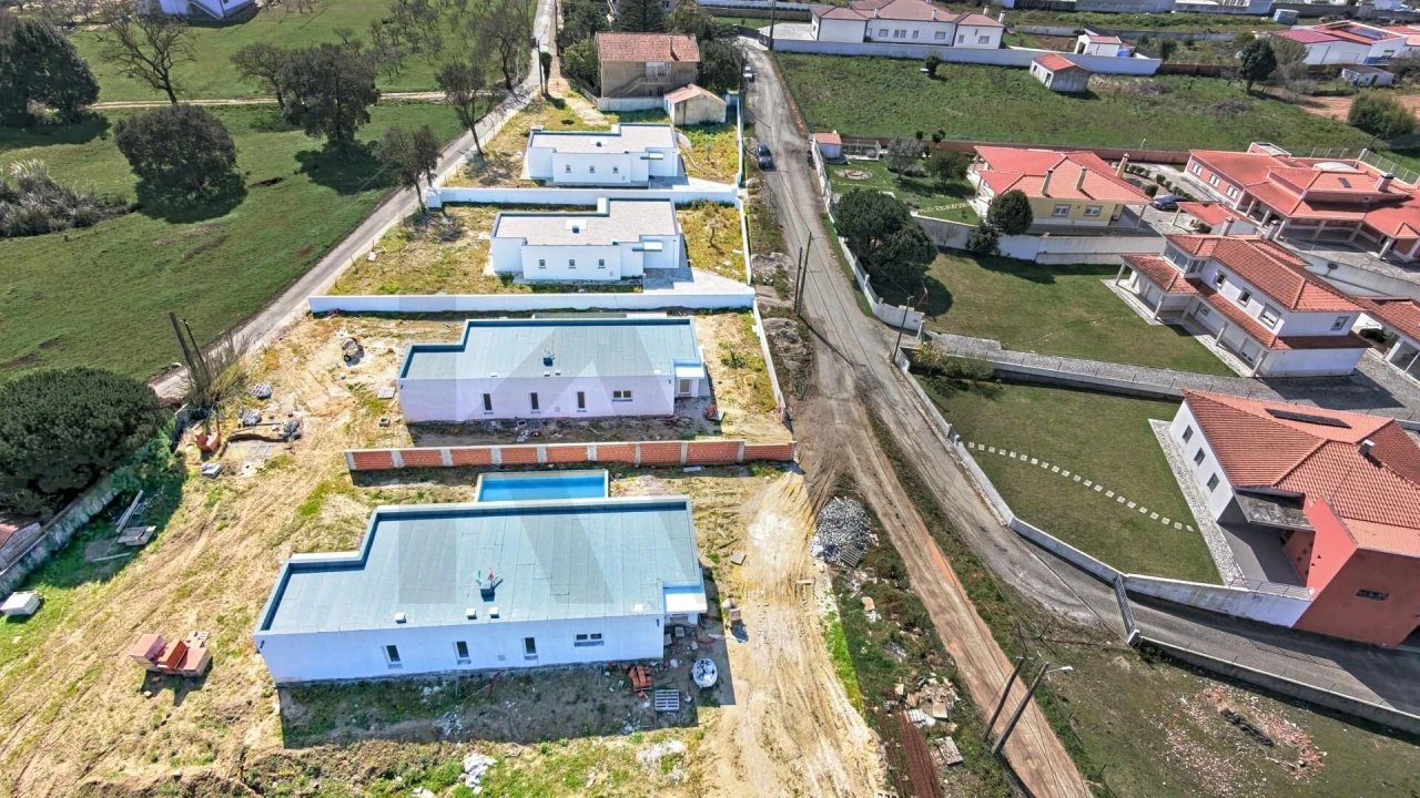 Moradia T3 para Venda em Caldas da Rainha - Santo Onofre e Serra do Bouro Foto 7