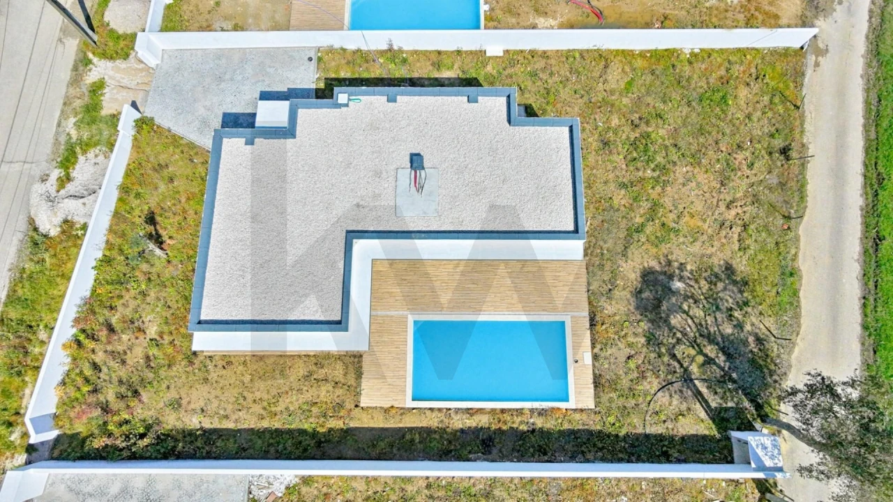 Moradia T3 para Venda em Caldas da Rainha - Santo Onofre e Serra do Bouro Foto 8