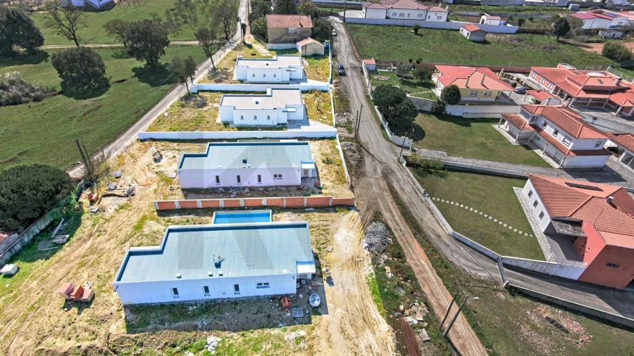 Moradia T3 para Venda em Caldas da Rainha - Santo Onofre e Serra do Bouro Foto 7