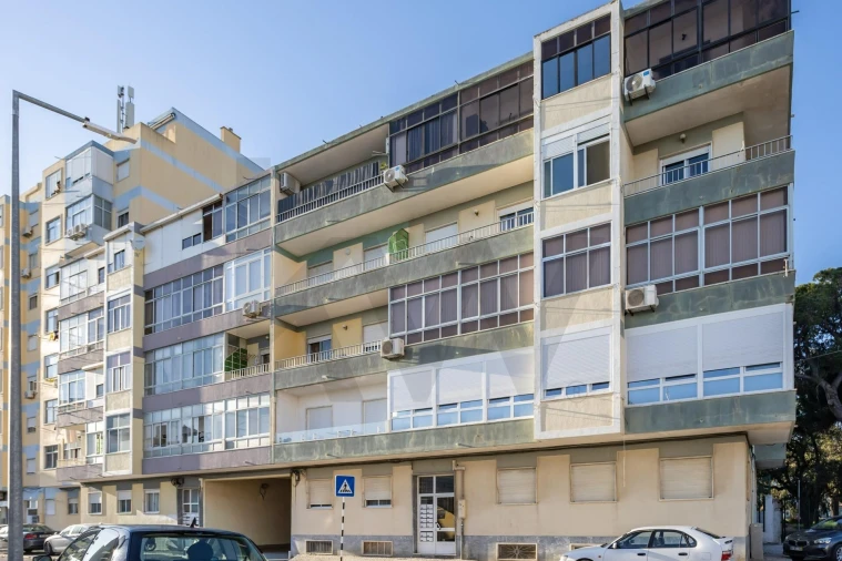 Apartamento T2 para Venda em Amora Foto 4