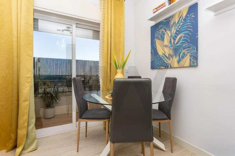 Apartamento T2 para Venda em Amora Foto 8