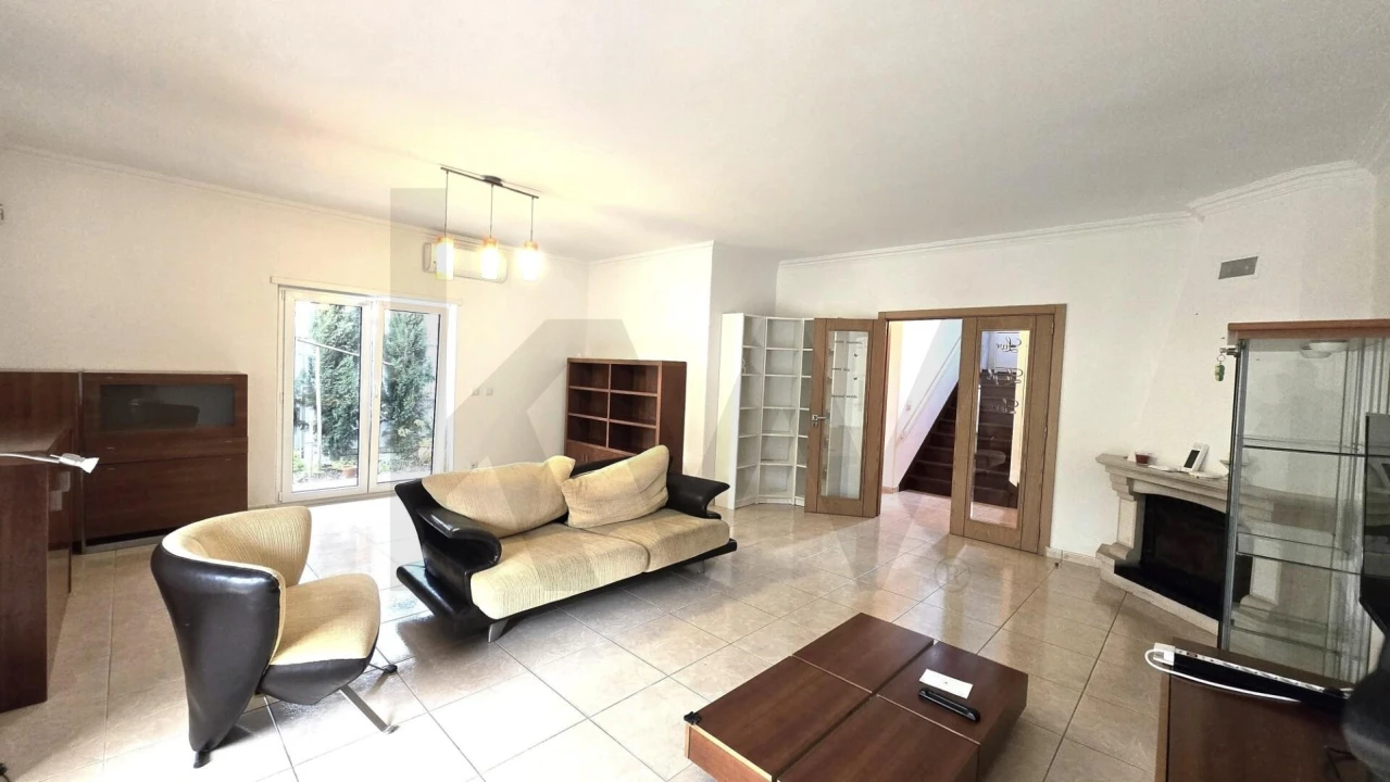 Moradia T4 para Arrendamento em Mafra Foto 1