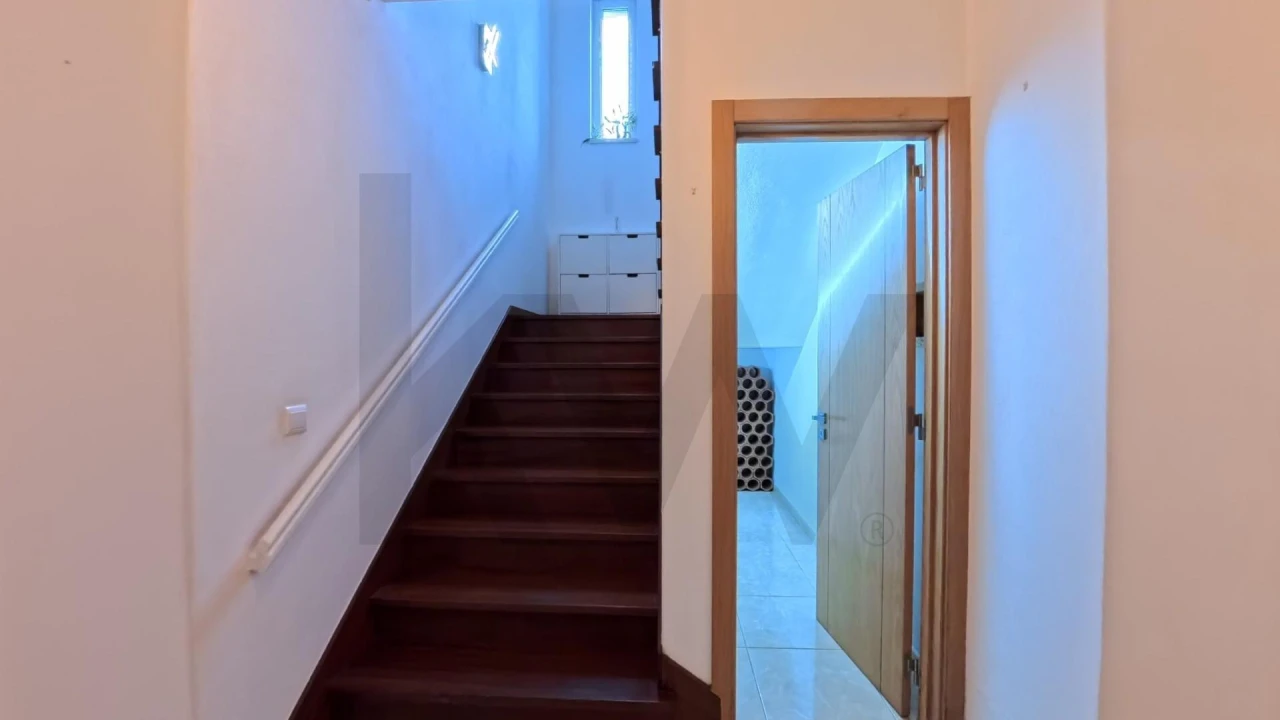 Moradia T4 para Arrendamento em Mafra Foto 27