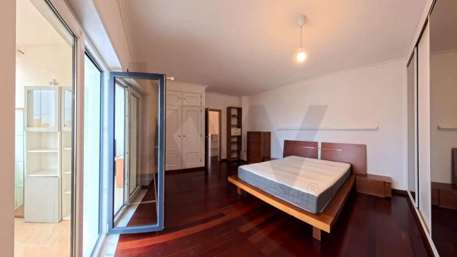 Moradia T4 para Arrendamento em Mafra Foto 10