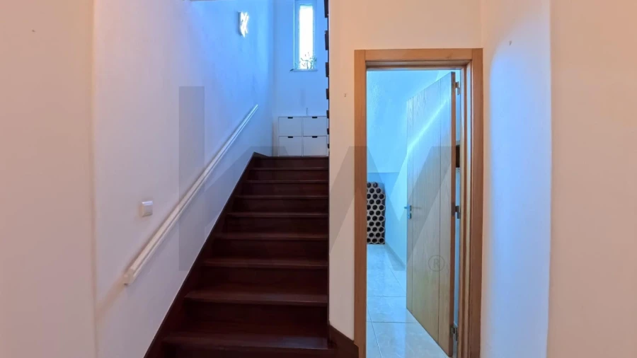 Moradia T4 para Arrendamento em Mafra Foto 27