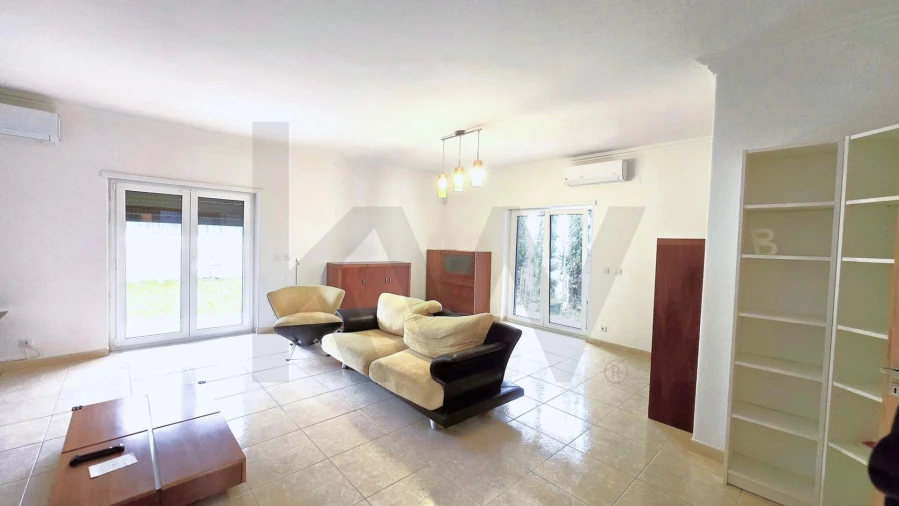 Moradia T4 para Arrendamento em Mafra Foto 2