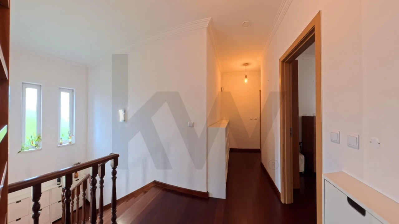 Moradia T4 para Arrendamento em Mafra Foto 31