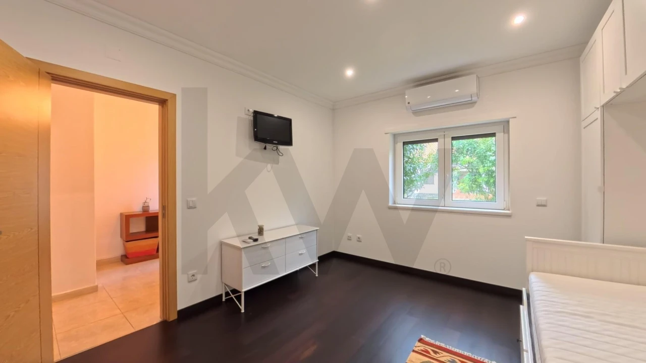 Moradia T4 para Arrendamento em Mafra Foto 6