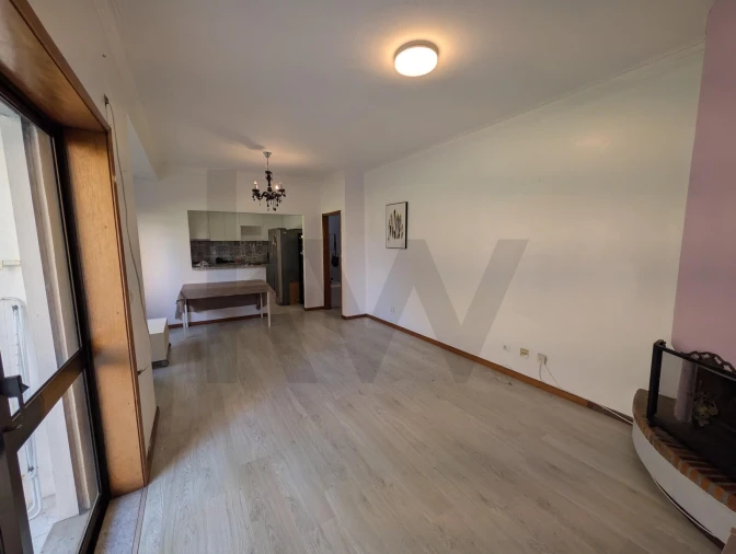 Apartamento T2 para Venda em Rio Tinto Foto 3