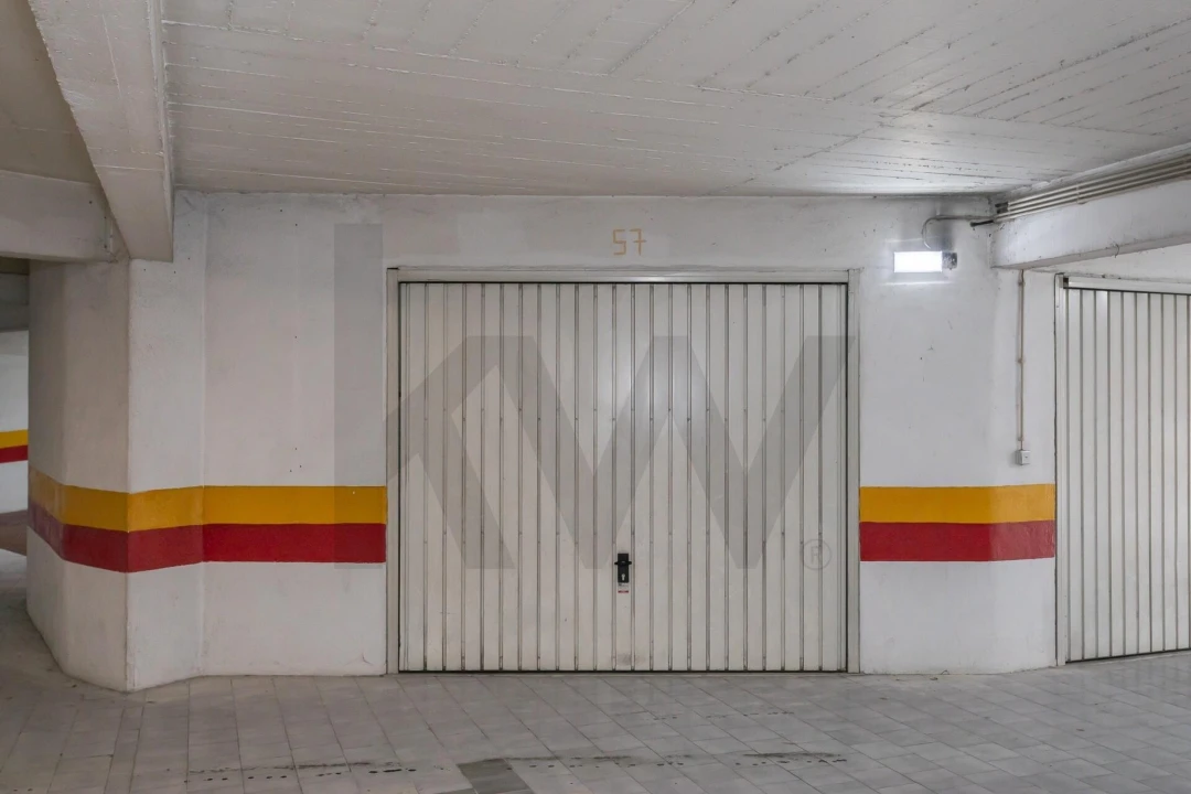 Apartamento T2 para Venda em Queluz e Belas Foto 30
